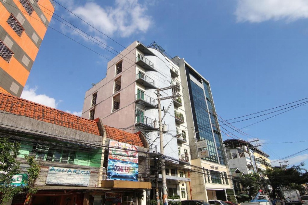 Super OYO 107 Orange Nest Hotel